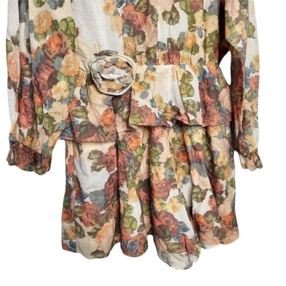 SOMETHING NAVY Printed Rose Ruffle Romper - Picture 3 of 11